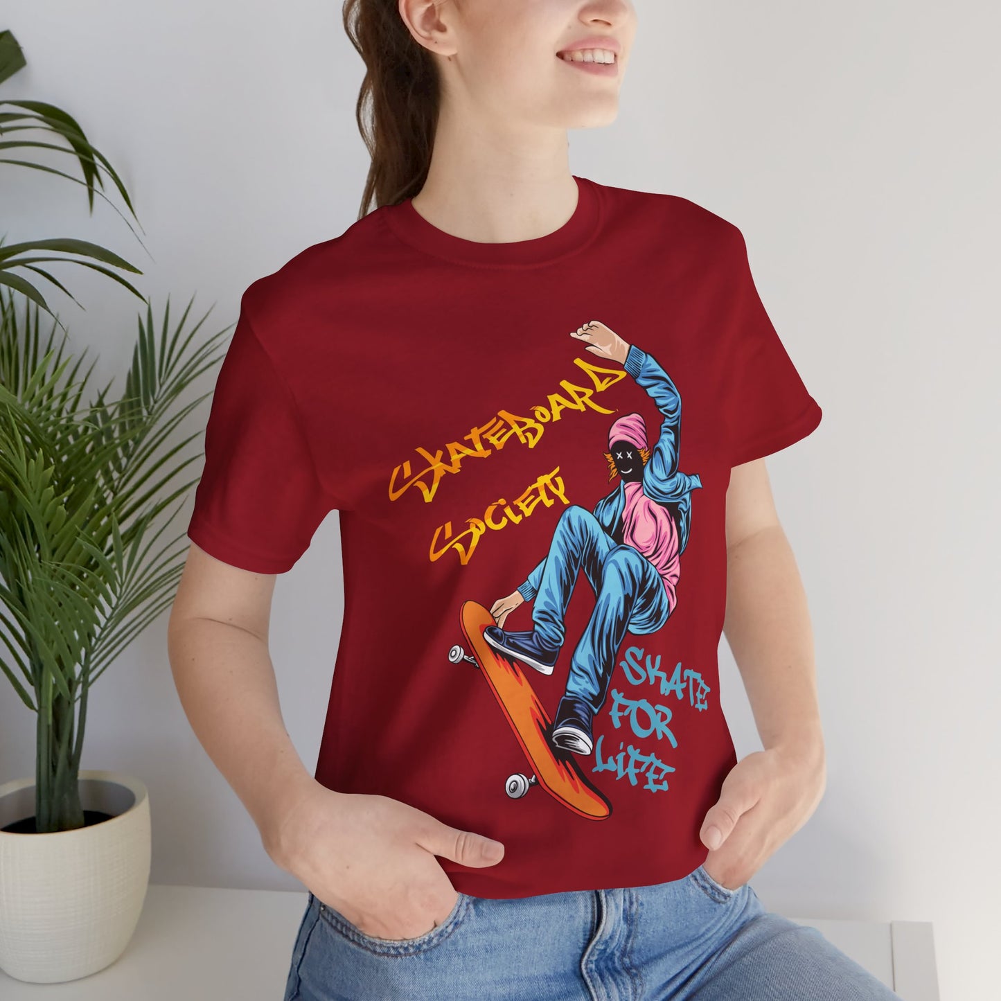 T-Shirt Skateboard Society Unisex Tee - Vibrant Orange Graphic T-Shirt for Skate Enthusiasts