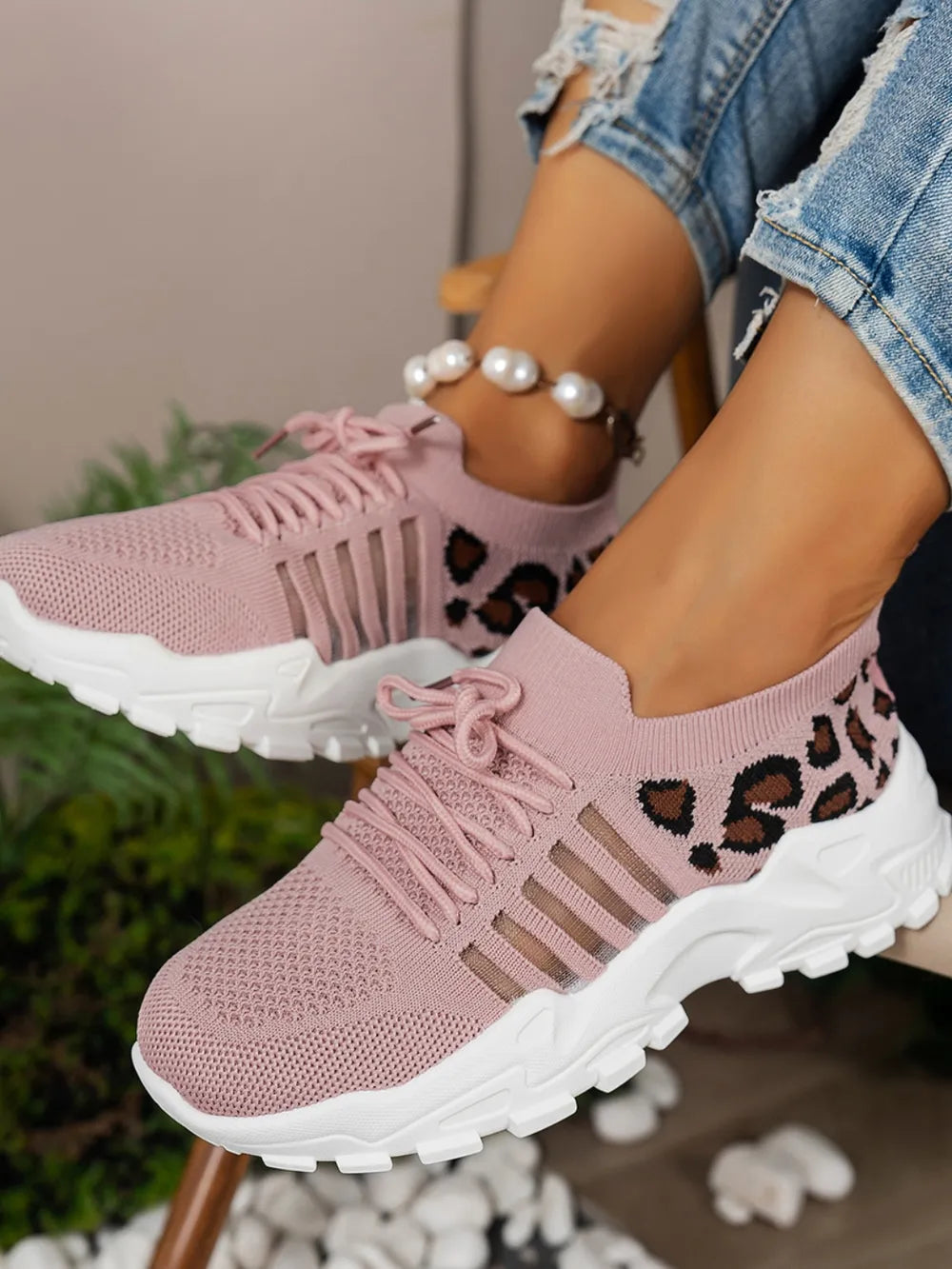Mesh Athletic Shoes Cutout Leopard Lace Up Mesh Athletic Shoes – Leopard Athletic Shoes