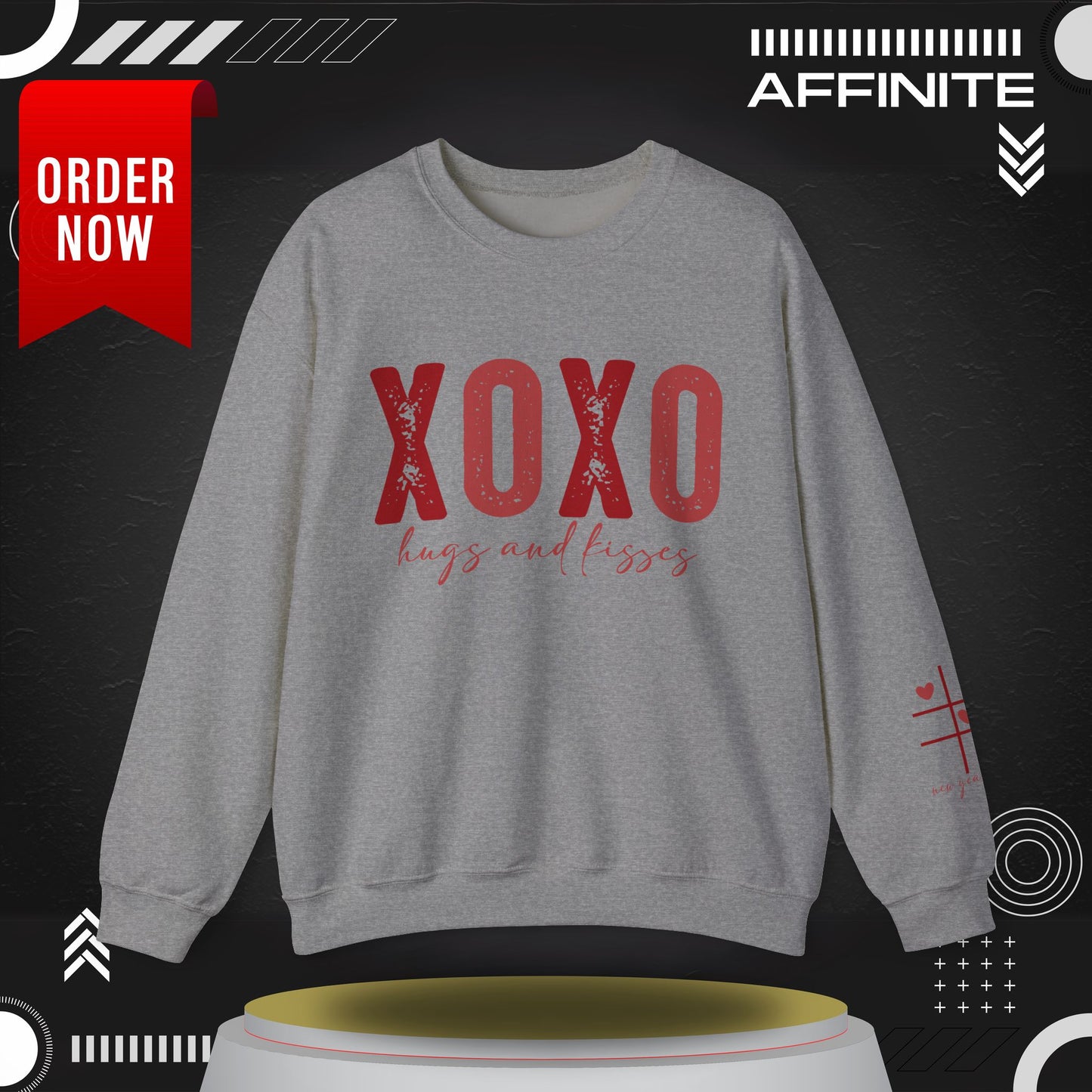 Sweatshirt XOXO Hugs and Kisses Crewneck Sweatshirt - Cozy Valentine's Day Gift Graphite Heather