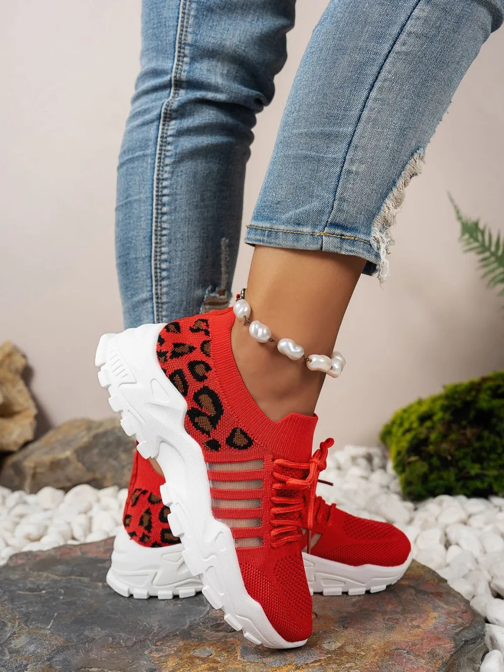 Mesh Athletic Shoes Cutout Leopard Lace Up Mesh Athletic Shoes – Leopard Athletic Shoes