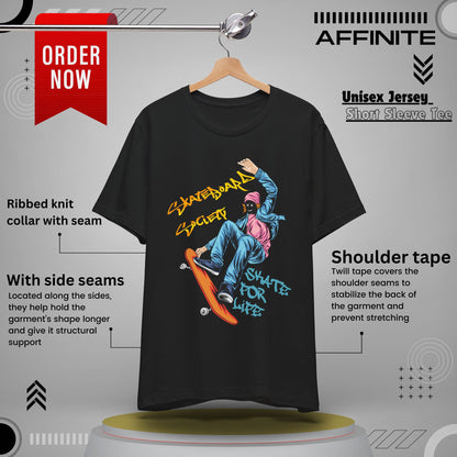 T-Shirt Skateboard Society Unisex Tee - Vibrant Orange Graphic T-Shirt for Skate Enthusiasts Black