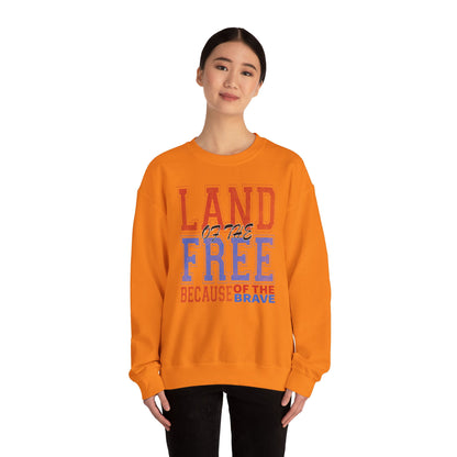 Sweatshirt Land of the Free Sweatshirt – Patriotic USA Crewneck by Gildan