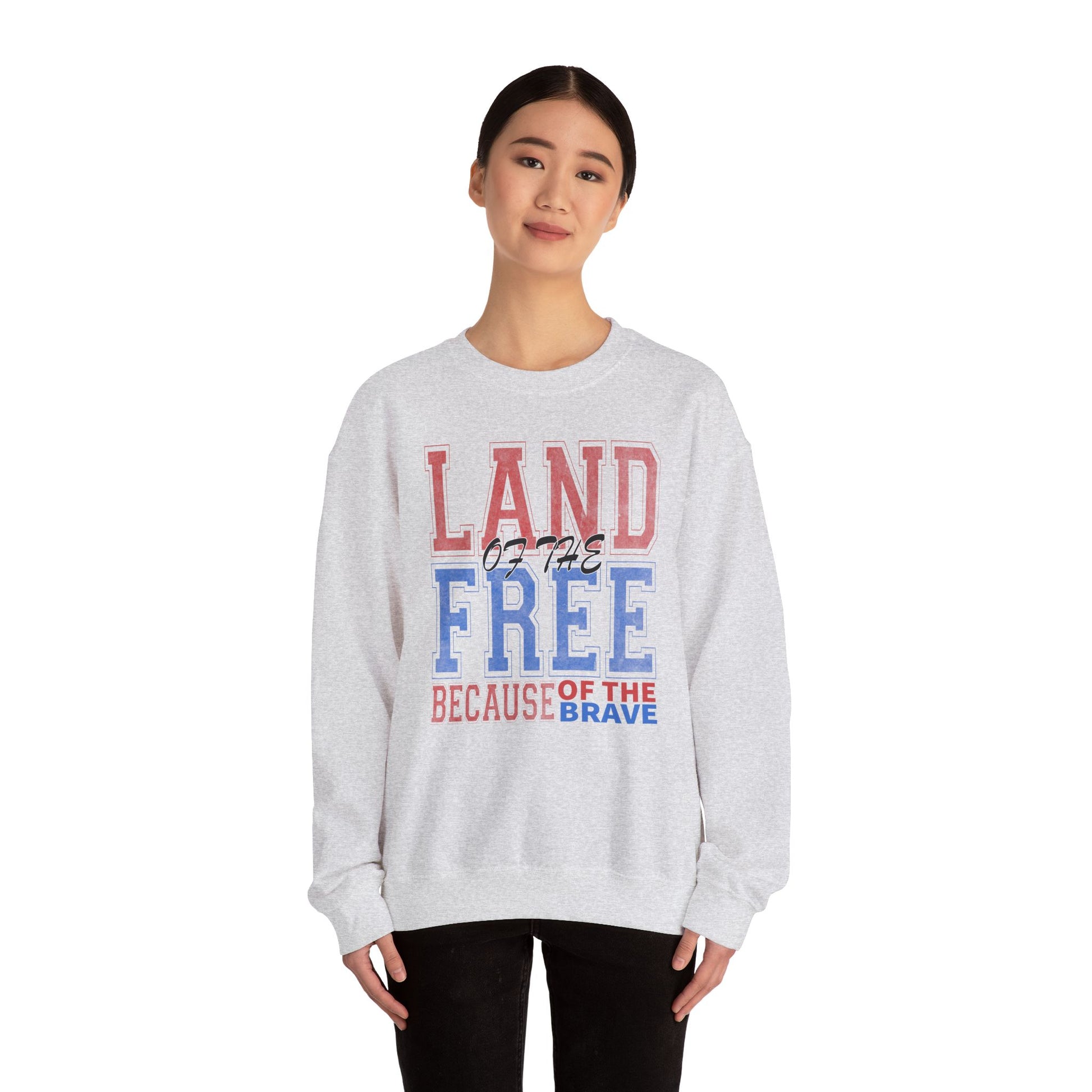 Sweatshirt Land of the Free Sweatshirt – Patriotic USA Crewneck by Gildan