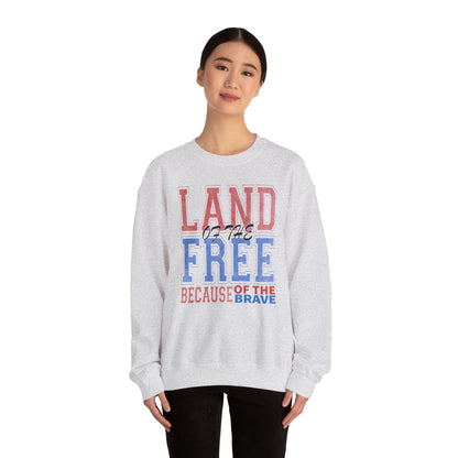 Sweatshirt Land of the Free Sweatshirt – Patriotic USA Crewneck by Gildan