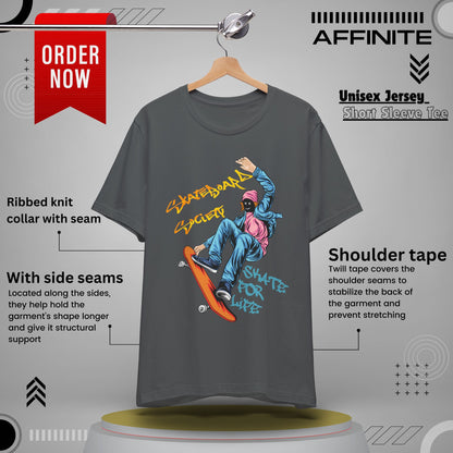 T-Shirt Skateboard Society Unisex Tee - Vibrant Orange Graphic T-Shirt for Skate Enthusiasts Asphalt
