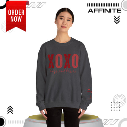Sweatshirt XOXO Hugs and Kisses Crewneck Sweatshirt - Cozy Valentine's Day Gift