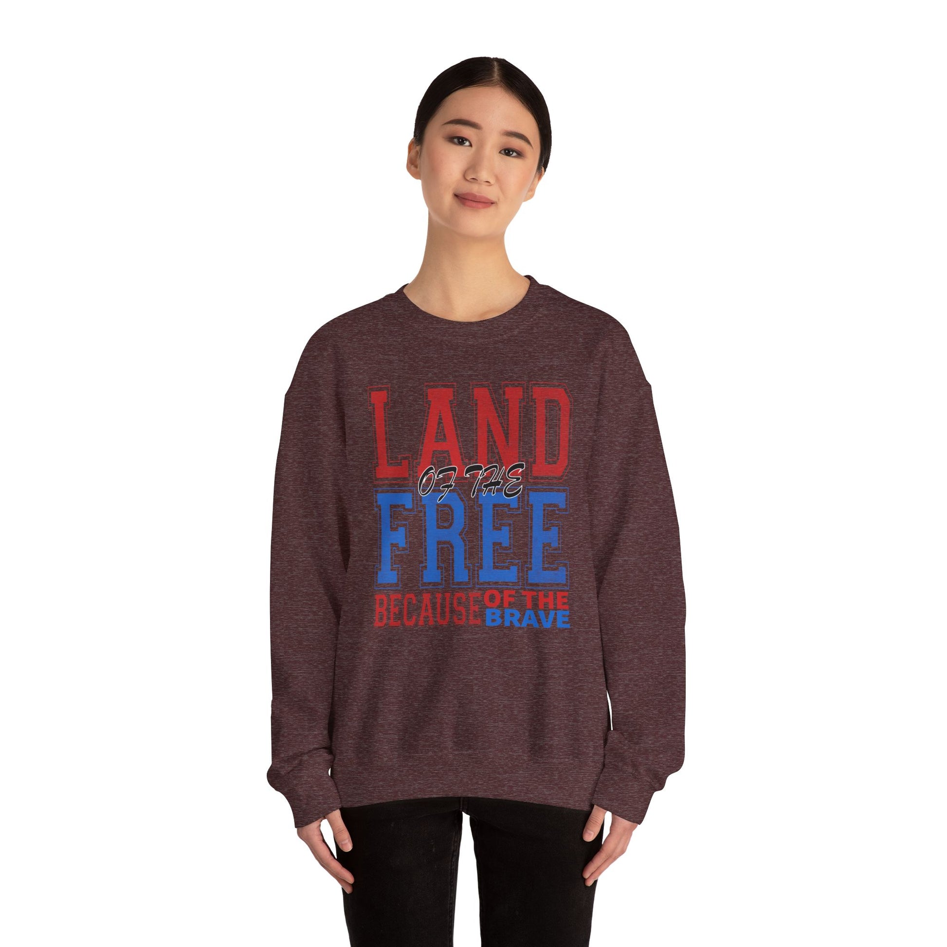 Sweatshirt Land of the Free Sweatshirt – Patriotic USA Crewneck by Gildan