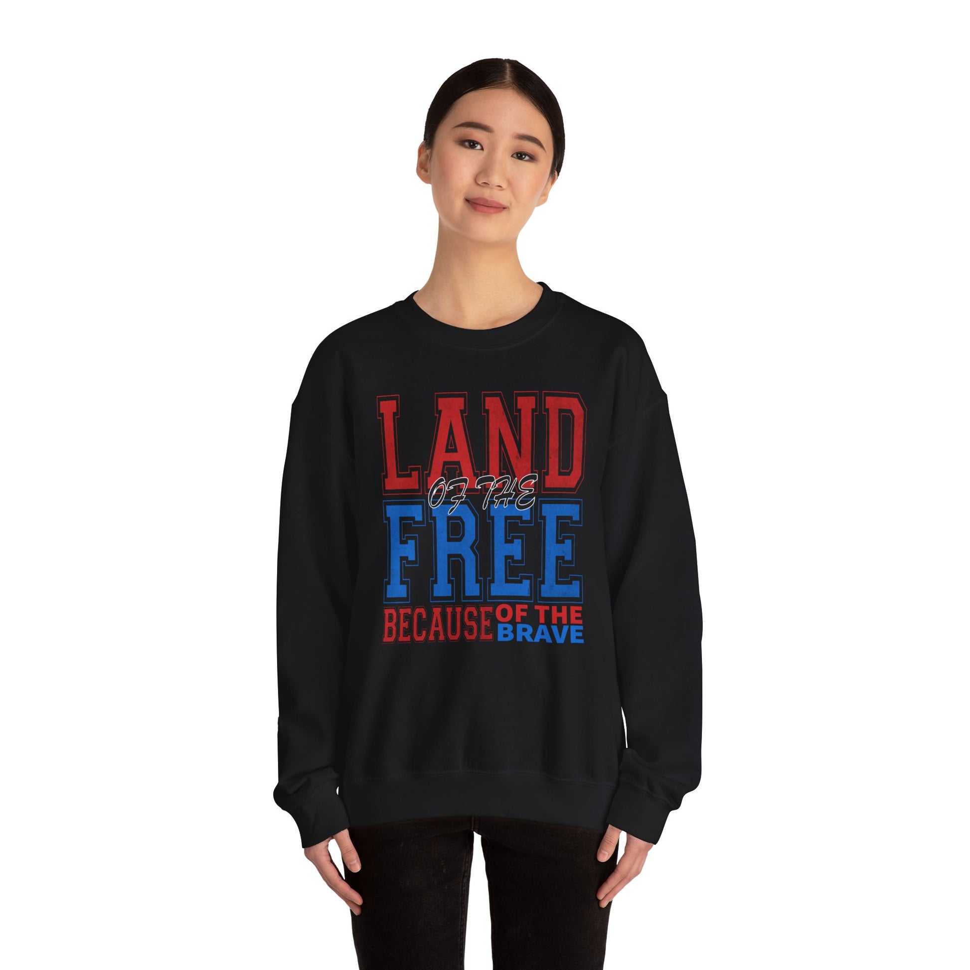 Sweatshirt Land of the Free Sweatshirt – Patriotic USA Crewneck by Gildan