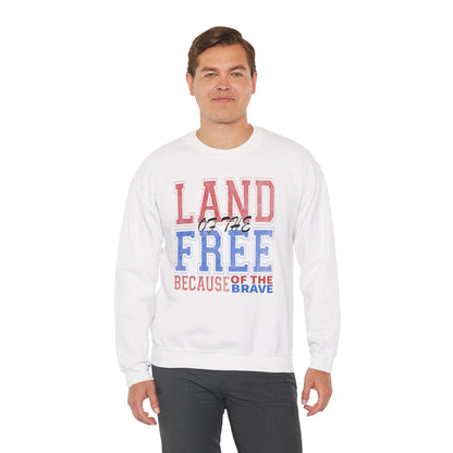 Sweatshirt Land of the Free Sweatshirt – Patriotic USA Crewneck by Gildan