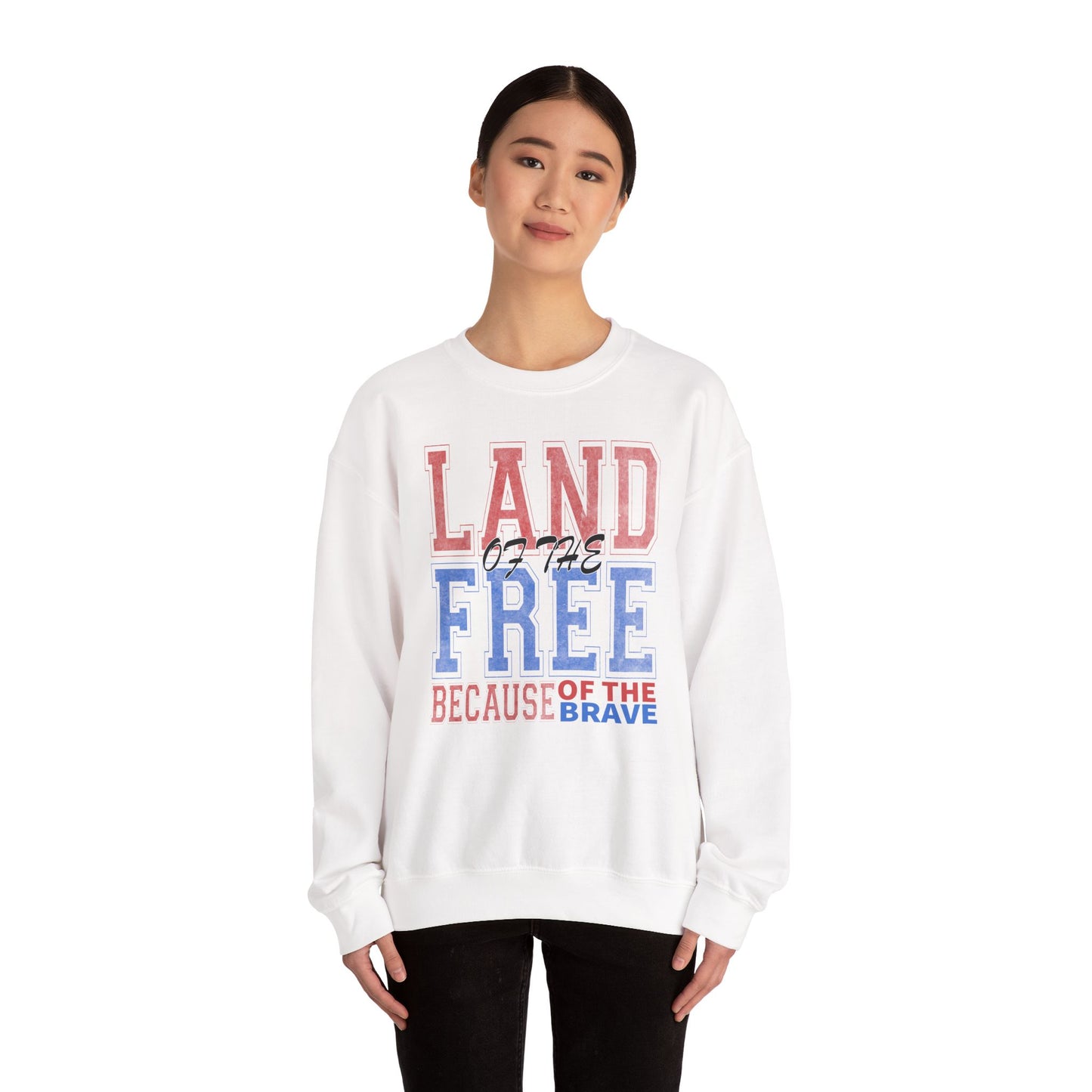 Sweatshirt Land of the Free Sweatshirt – Patriotic USA Crewneck by Gildan