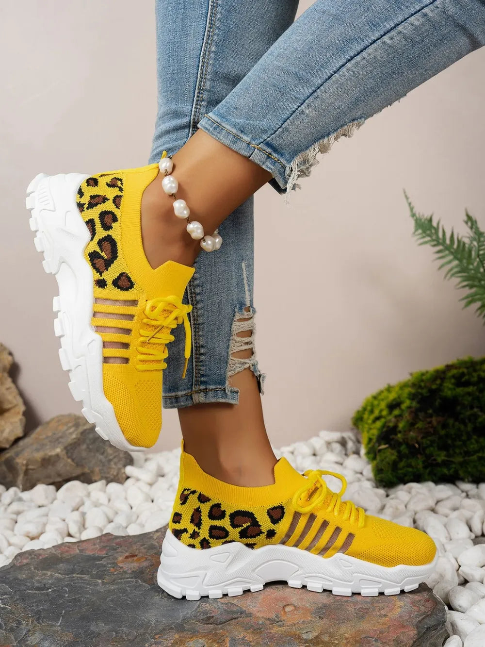 Mesh Athletic Shoes Cutout Leopard Lace Up Mesh Athletic Shoes – Leopard Athletic Shoes